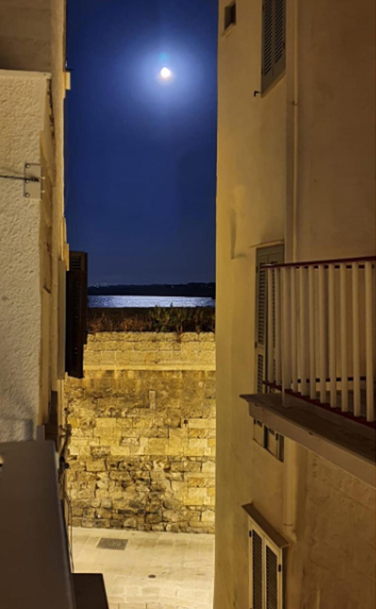 Td Casa Marea Seaside View In Prime Location Villa Monopoli Exterior photo